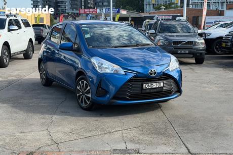 Blue 2017 Toyota Yaris Hatchback Ascent