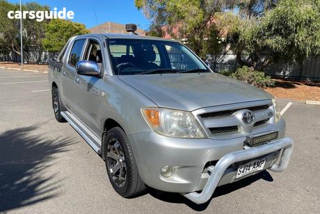 Silver 2008 Toyota Hilux Dual Cab Pick-up Sr5