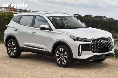 Silver 2025 Chery Tiggo 4 Wagon Ultimate