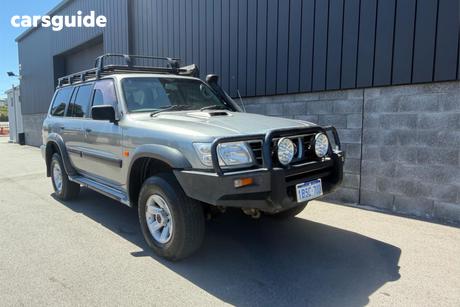 Silver 2004 Nissan Patrol Wagon St (4X4)