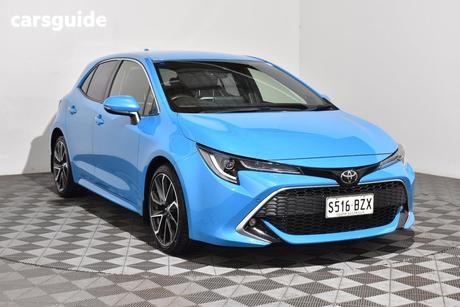 Blue 2019 Toyota Corolla Hatchback Zr