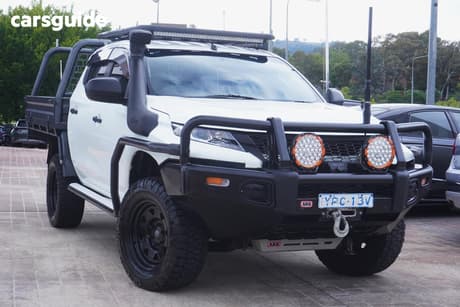 White 2021 Mitsubishi Triton Double Cab Pick Up Glx (4X4)