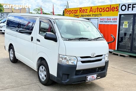 White 2018 Toyota HiAce Van Dx