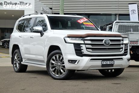 White 2022 Toyota Landcruiser Wagon Lc300 Sahara Zx (4X4)