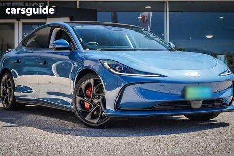 Blue 2025 MG Im5 Sedan Platinum