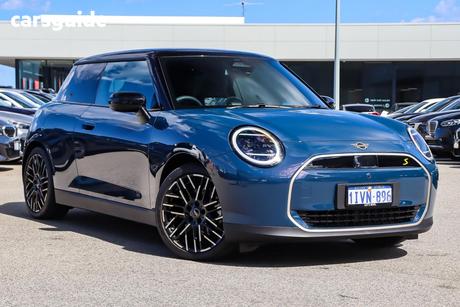 Orange 2025 Mini Cooper Hatch SE FAVOURED F