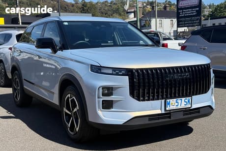 Silver 2025 Jaecoo J7 Wagon Core