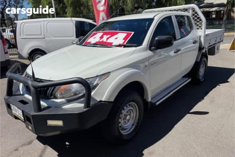 White 2017 Mitsubishi Triton Dual Cab Utility Glx (4X4)