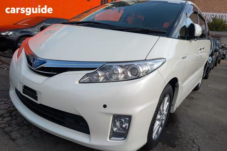 White 2012 Toyota Estima Wagon X (Hybrid)