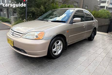 Beige 2002 Honda Civic Sedan Gli