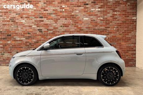 Blue 2023 Fiat 500E Hatchback La Prima