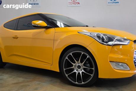 Yellow 2014 Hyundai Veloster Hatch +