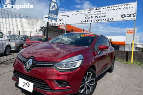 Red 2017 Renault Clio Hatchback Zen