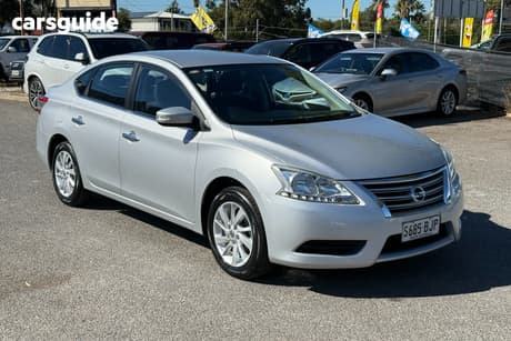 Silver 2015 Nissan Pulsar Sedan St