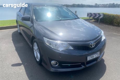Grey 2013 Toyota Camry Sedan Atara R