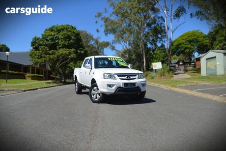 White 2017 Tata Xenon Dual Cab Utility (4X4)