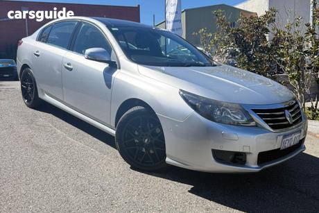 Silver 2013 Renault Latitude Sedan 2.0 Dci