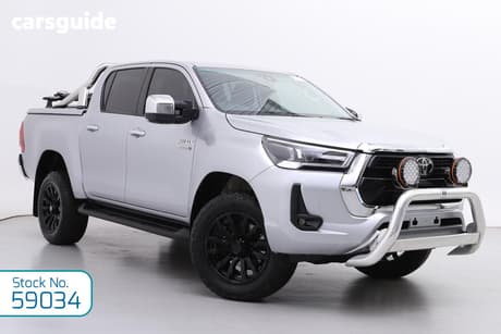 Silver 2023 Toyota Hilux Double Cab Pick Up Sr5 (4X4)