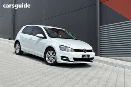 White 2014 Volkswagen Golf Hatchback 90 Tsi Comfortline
