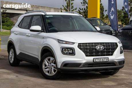 White 2022 Hyundai Venue Wagon Active