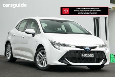 White 2022 Toyota Corolla Hatchback Ascent Sport Hybrid