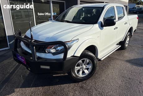 White 2017 Mitsubishi Triton Dual Cab Utility Glx Plus (4X4)