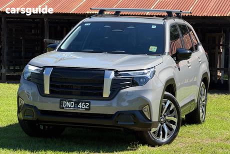 White 2025 Subaru Forester Wagon Hybrid Touring (Awd)