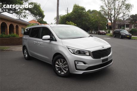 White 2020 Kia Carnival Wagon Si
