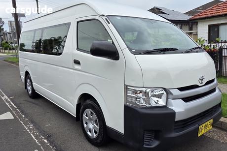 White 2017 Toyota HiAce Bus Commuter