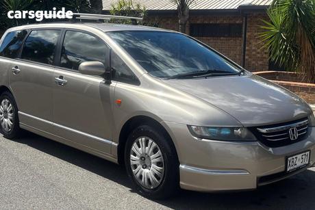 Gold 2004 Honda Odyssey Wagon