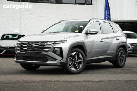 Silver 2026 Hyundai Tucson Wagon Elite (Fwd)