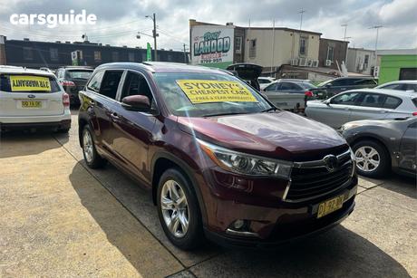 Red 2016 Toyota Kluger Wagon Grande (4X4)