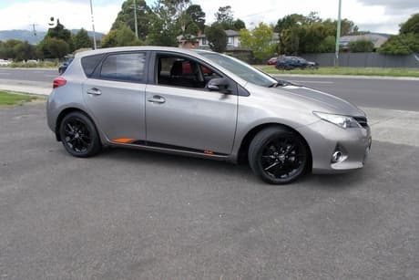 Silver 2014 Toyota Corolla Hatchback Rz