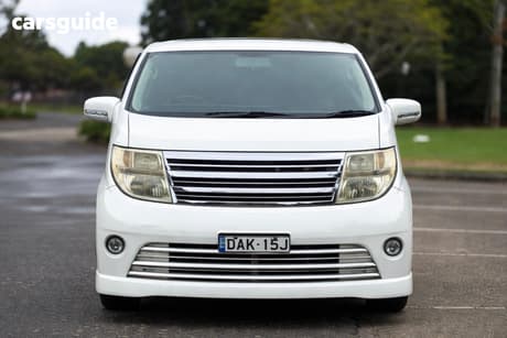 White 2005 Nissan Elgrand Commercial