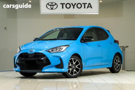 Blue 2020 Toyota Yaris Hatchback Zr