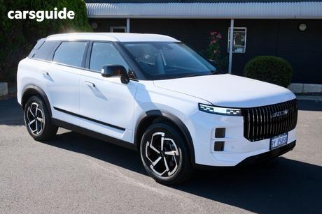 White 2025 Jaecoo J7 Wagon Track