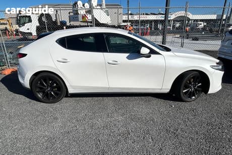 White 2020 Mazda 3 Hatchback G25 Astina