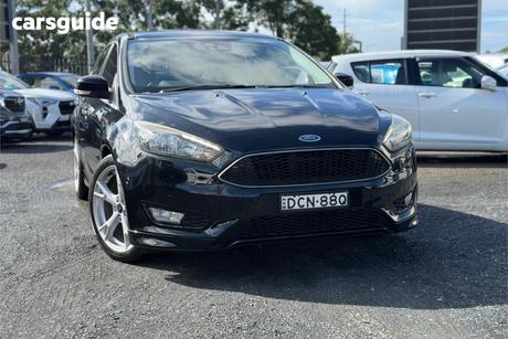 Black 2016 Ford Focus Hatchback Titanium