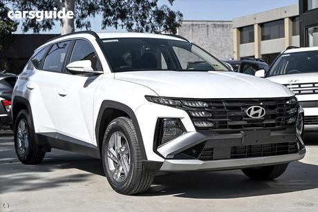 White 2026 Hyundai Tucson Wagon (Fwd)