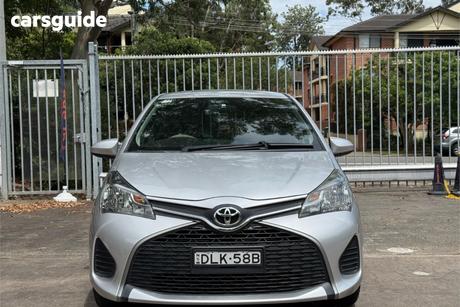 Silver 2016 Toyota Yaris Hatchback Ascent