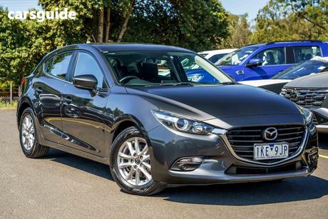 Grey 2016 Mazda 3 Hatchback Maxx