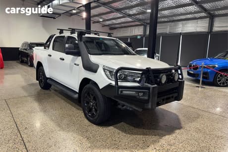 White 2018 Toyota Hilux Dual Cab Utility Rogue (4X4)