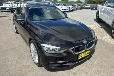 Black 2013 BMW 320I Sedan Luxury Line