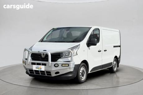 White 2019 Renault Trafic Van Swb