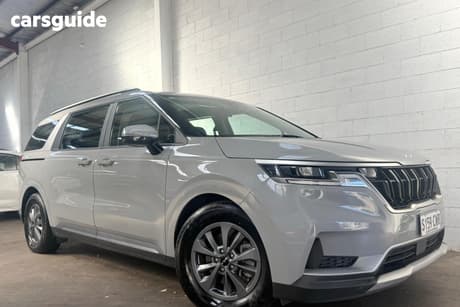 Silver 2023 Kia Carnival Wagon S