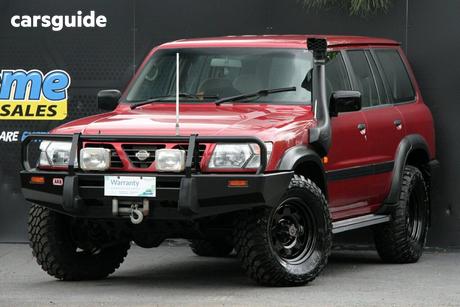 Red 2000 Nissan Patrol Wagon St (4X4)