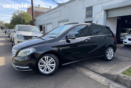 Black 2013 Mercedes-Benz B200 Hatchback Be