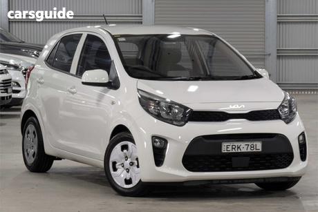 White 2022 Kia Picanto Hatchback S (Pe)