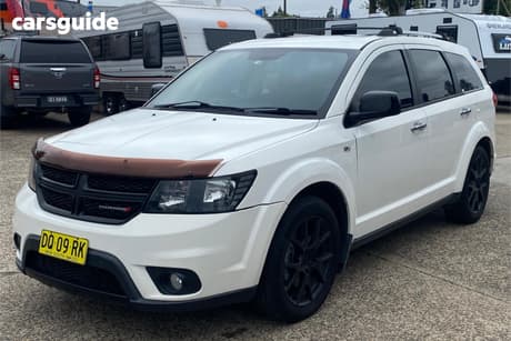 White 2015 Dodge Journey Wagon R/T