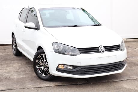 White 2016 Volkswagen Polo Hatchback 66 Tsi Trendline